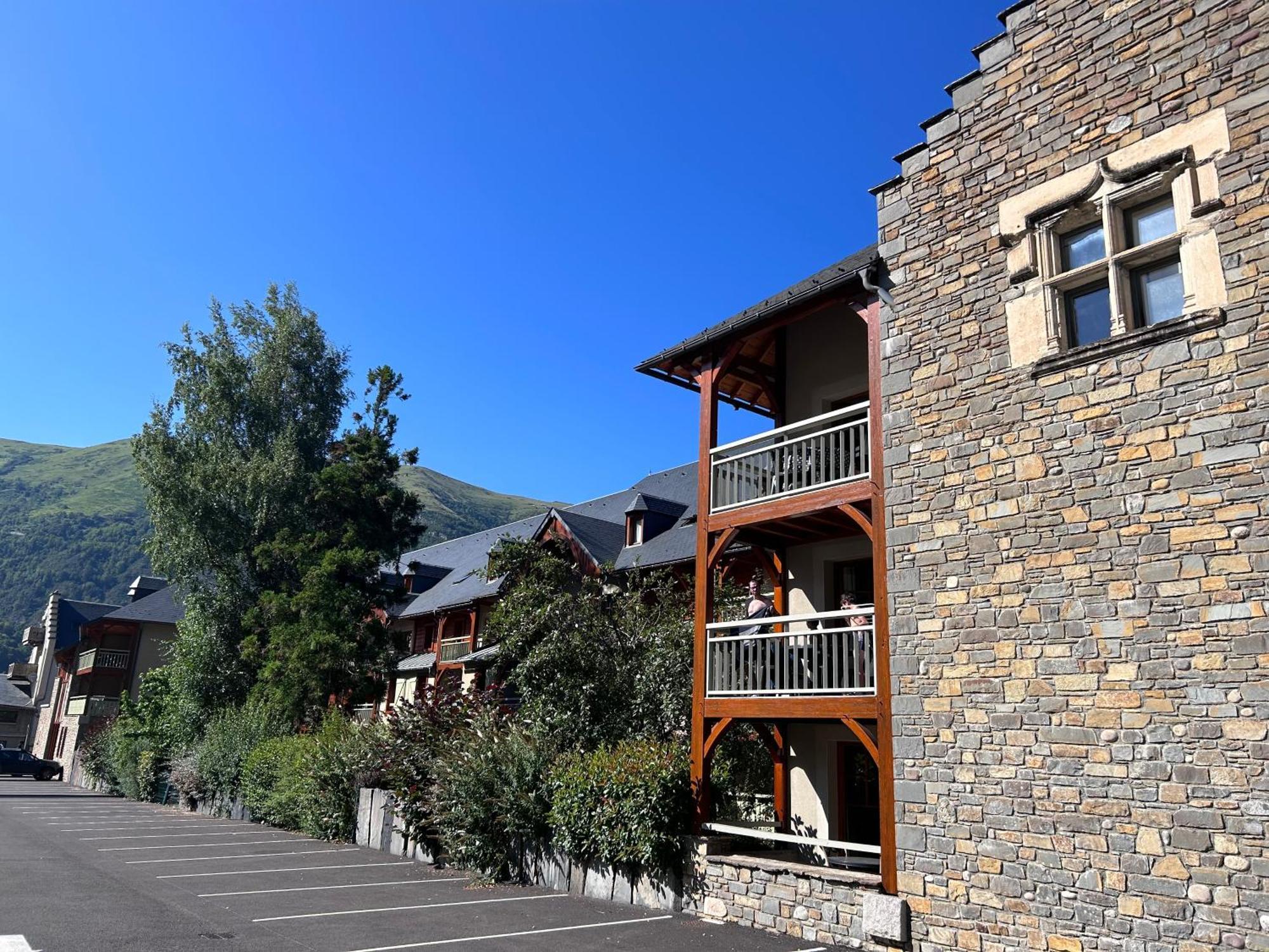 Le Rioumajou 2 - Grand T4 - Piscine - Centre St Lary Lägenhet Saint-Lary-Soulan Exteriör bild